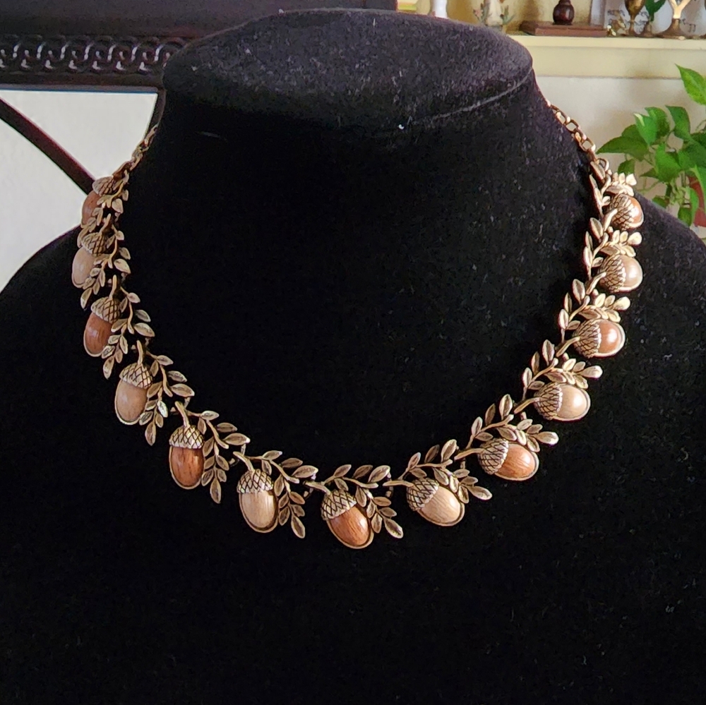 1950's acorn necklace